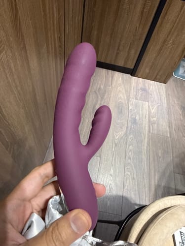 Svakom Avery rabbit thrusting rose double stimulation