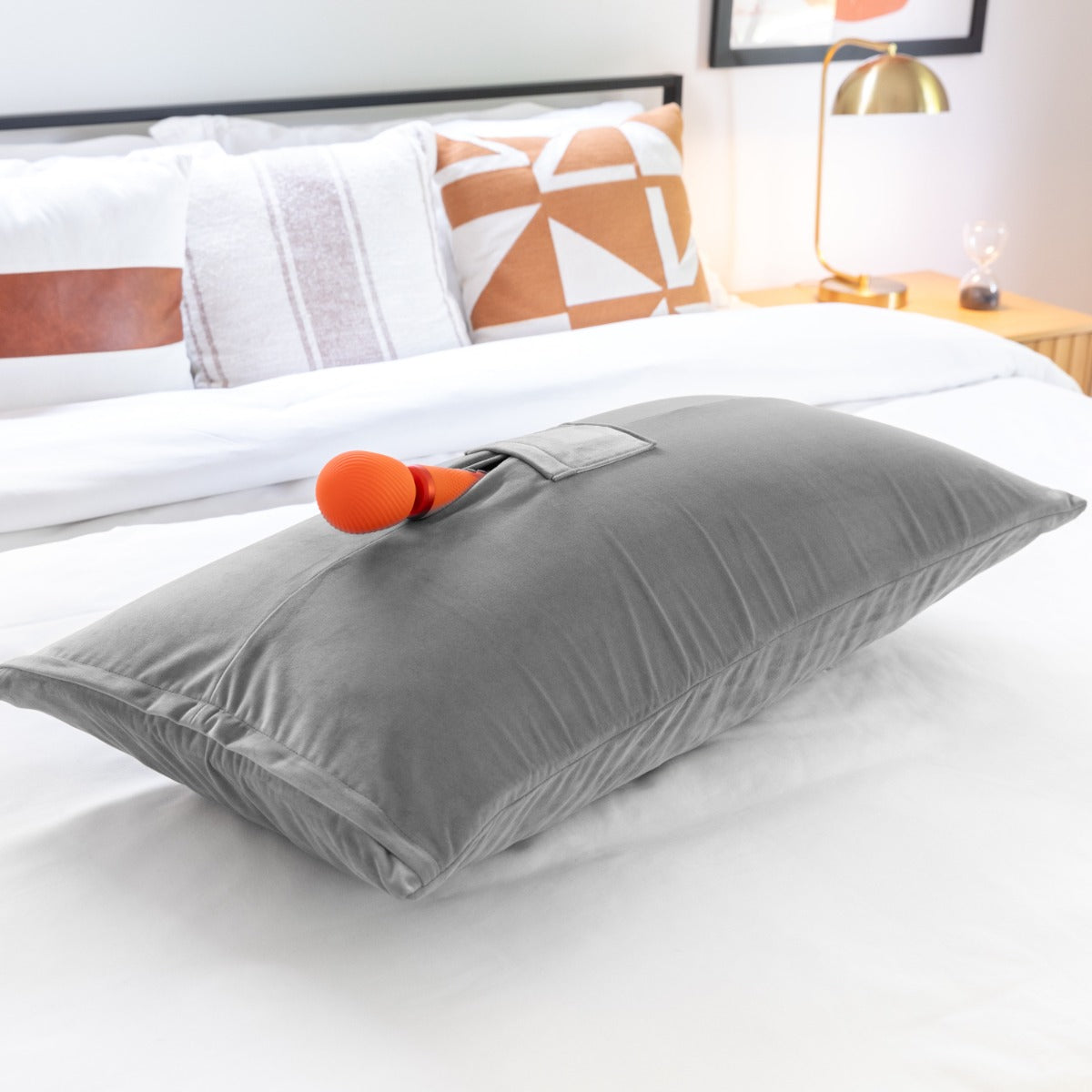 Liberator Humphrey coussin support sextoy microvelvet noir
