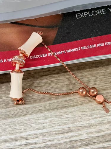 Svakom Braceleta vibromasseur collier bijou discret