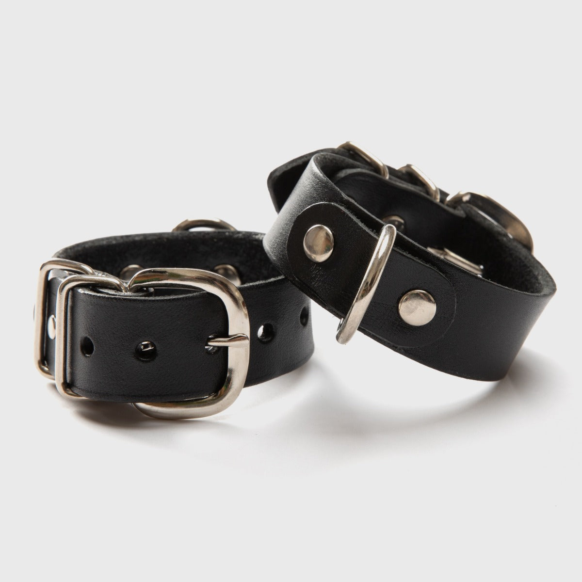 Liberator Forza menottes poignets cuir noir