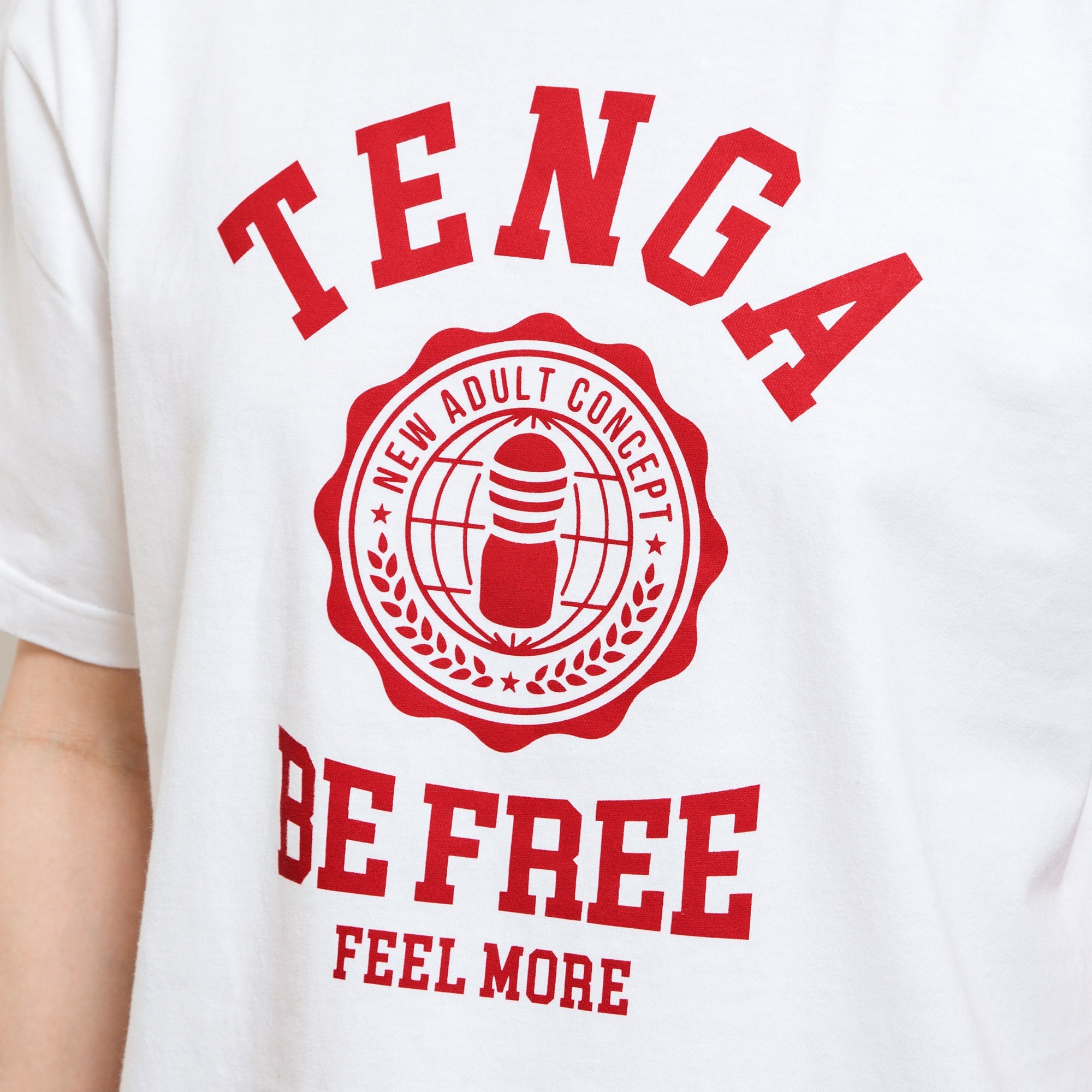 Tenga College T-SHIRT White t-shirt coton blanc M L XL